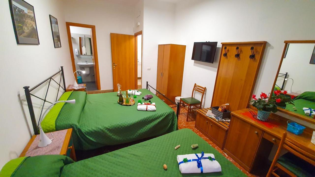 La Casa Verde Roma - Free Secure Parking If You Book 3 Nights Hotel Exterior photo
